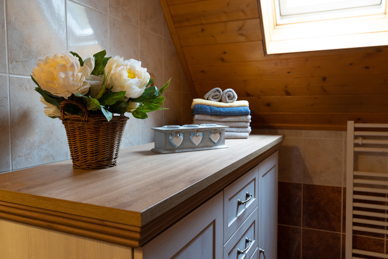 Pronájem chalupy Adršpach, ukázka koupelny